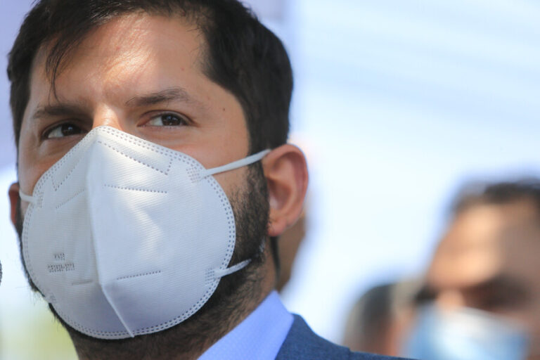 Columna de Álvaro Vergara: ¿Tiene cinco minutos, presidente?