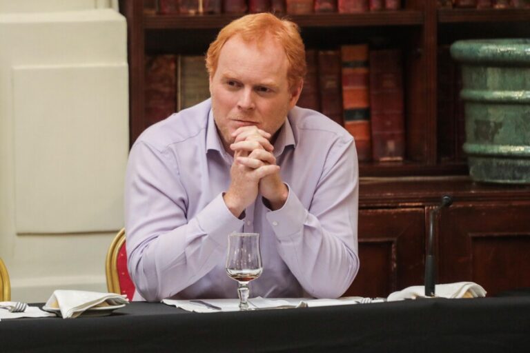 Rojo Edwards emplaza a Boric tras su triunfo: “Espero que el PC no tenga cabida en su gobierno”