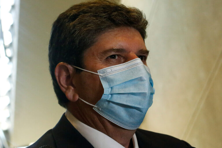 Ministro de Hacienda sobre la PGU: 