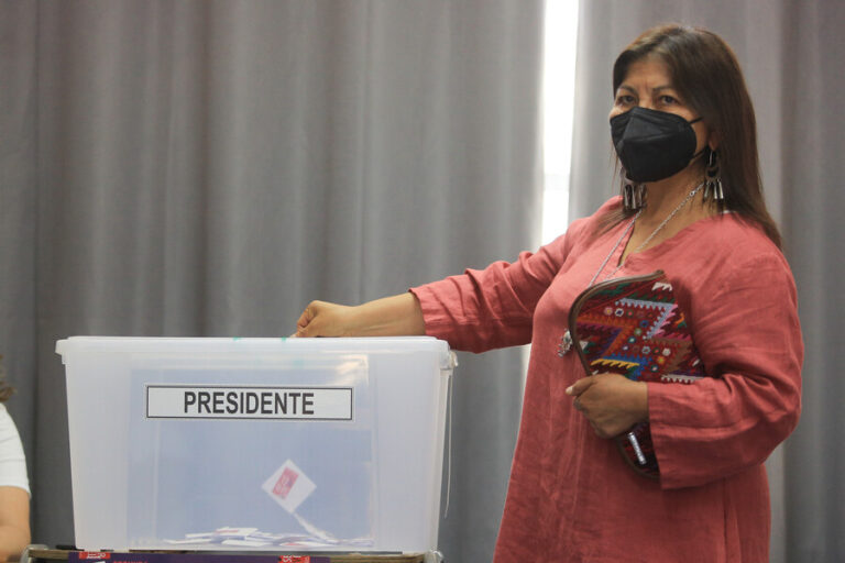 Elisa Loncón: “Es fundamental tener el respaldo de quien sea electo presidente