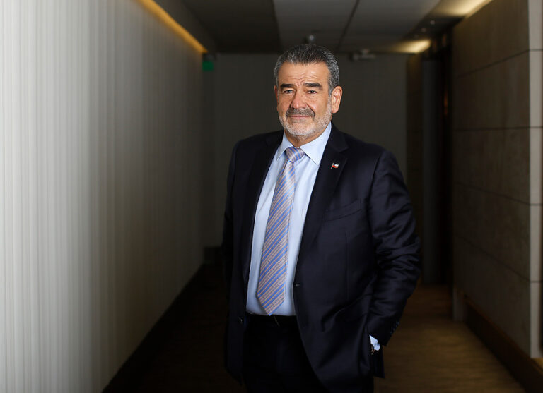 Luksic reacciona al triunfo de Gabriel Boric: “Espero que sean tiempos de respeto y diálogo”