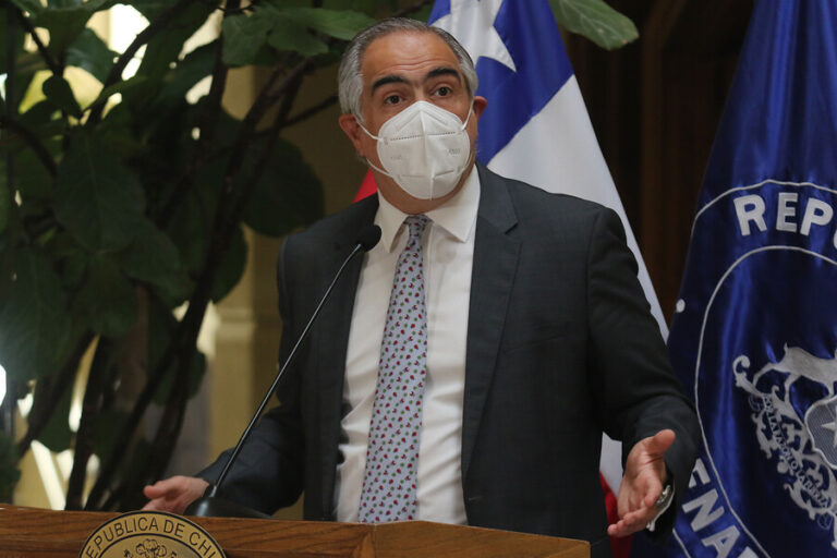 Chahuán e intentos por lograr apoyo de Sichel a Kast: 