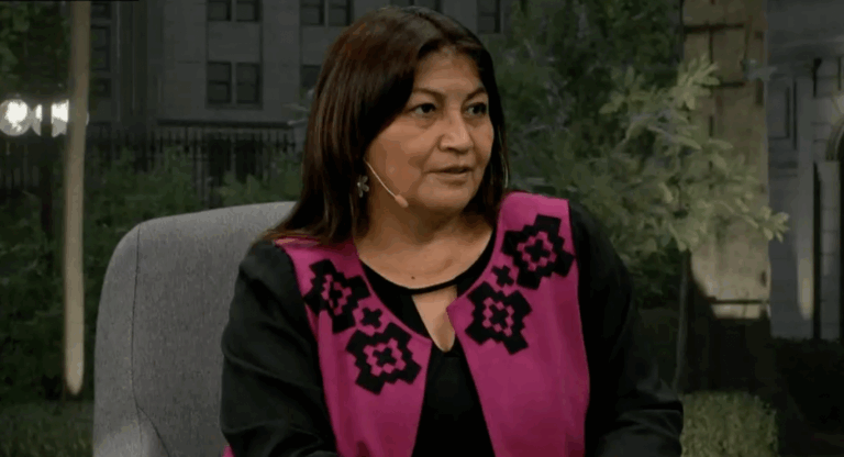 Loncon explica por qué votó por Boric y valora rol de Izkia Siches: 