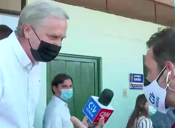 Kast bromeó con dichos de Bachelet y agradeció apoyo del PDG: 