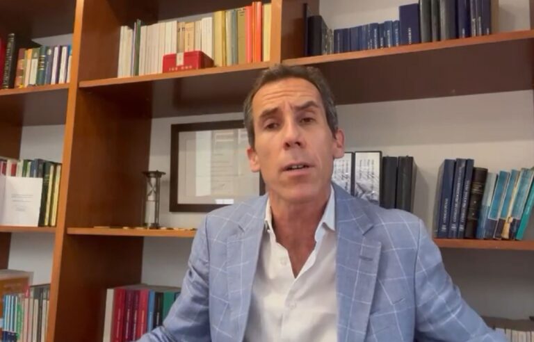 “Háganse cargo”: Alessandri emplaza a municipio de Santiago por paro de recolectores de basura