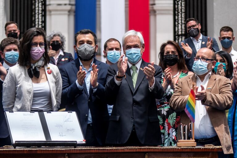 Piñera promulgó la Ley de Matrimonio Igualitario: “Llegó el tiempo de consagrar la libertad de amar y formar familia”