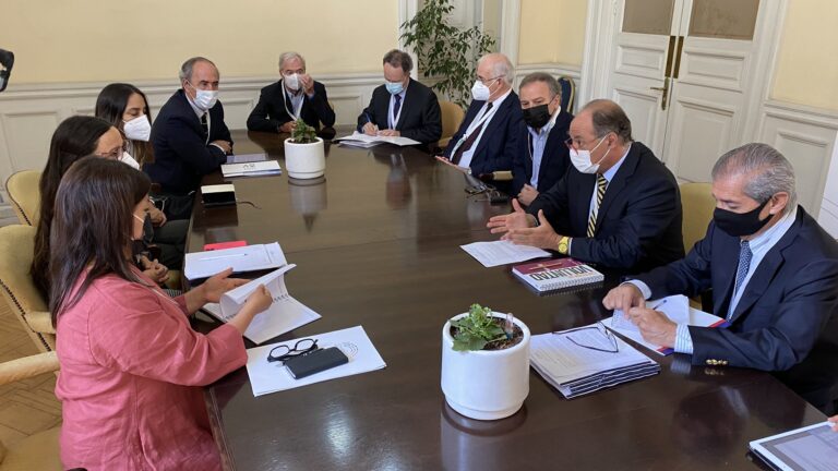 CPC valora reunión con Loncon: “Nos deja con mayor tranquilidad respecto al proceso de redacción de la nueva Constitución