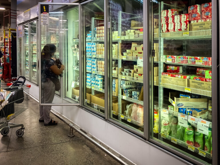 Año Nuevo: ¿Cómo funcionarán los supermercados este 31 de diciembre y 1 de enero?