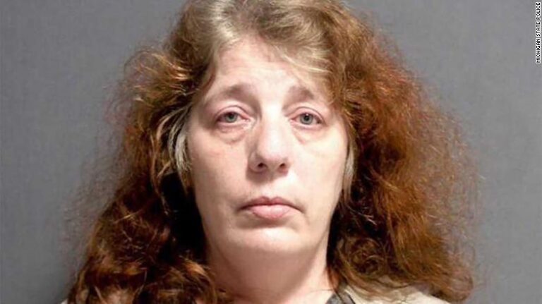 EE.UU: Mujer intentó contratar a un asesino en un sitio web falso y ahora enfrenta 9 años de prisión