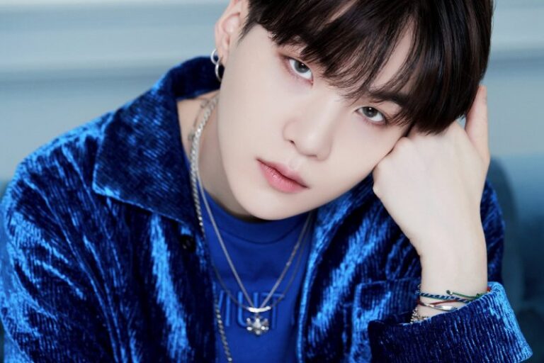 Suga, de BTS, dio positivo por COVID-19
