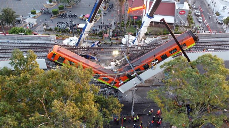 Justicia acusa a diez personas por homicidio, lesiones y daño a la propiedad tras derrumbe de metro en México