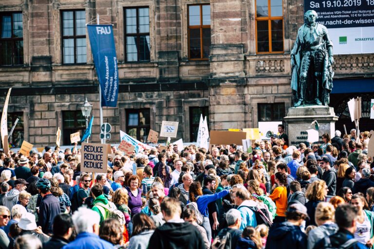 Más de 200 personas han sido asesinadas en el mundo por defender el medio ambiente