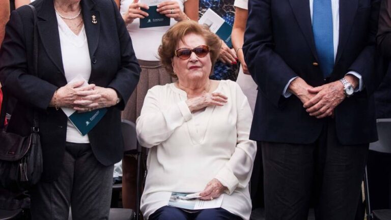 Enfermera de Lucía Hiriart demandó a los hijos de Pinochet por deudas y afectaciones a la integridad física y psíquica