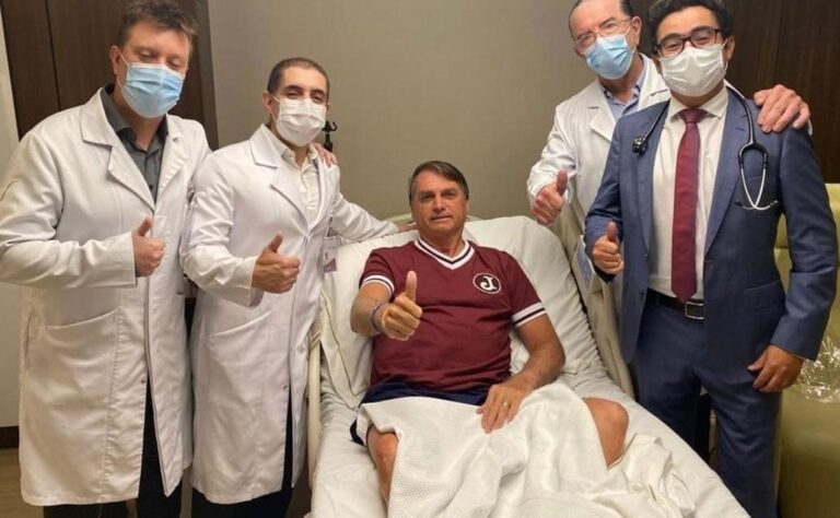 Jair Bolsonaro fue dado de alta tras sufrir obstrucción intestinal