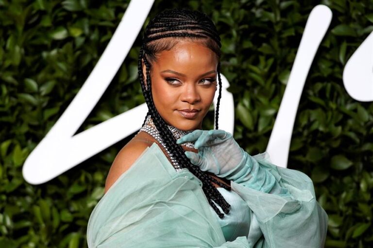 Rihanna espera a su primer hijo junto a A$AP Rocky