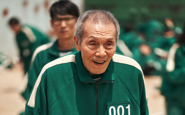 A sus 77 años: Actor de “El juego del calamar” se convirtió en el primer coreano en ganar un Globo de Oro