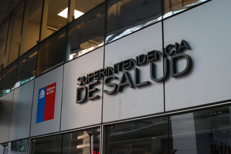 Desde este lunes: Enfermedades relacionadas a la salud mental dejarán de considerarse como preexistencias en Isapres