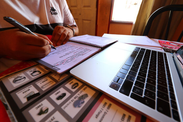 Despachan a la Cámara proyecto que establece la equidad en la conectividad digital para estudiantes