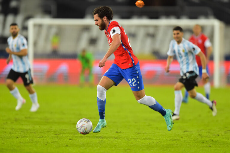 Chile vs. Argentina: ¿A qué hora es y dónde ver el partido de este jueves?