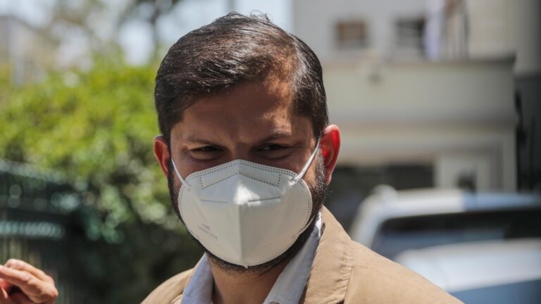 Boric y proyecto sobre 