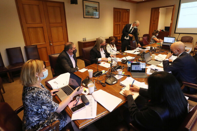 Comisión de Trabajo votaría esta tarde la PGU: Revisa los principales contenidos de la iniciativa
