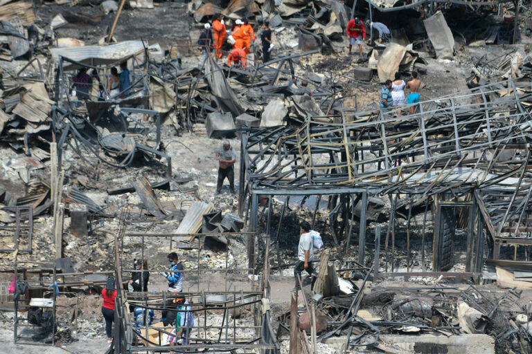 Incendio en Iquique: Ministra Rubilar estimó cerca de 250 casas quemadas y 600 damnificados