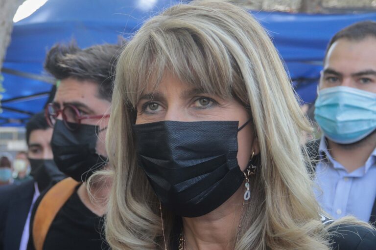 Rincón se reúne con Boric y le manifestó su preocupación por existencia de carteles en el norte del país