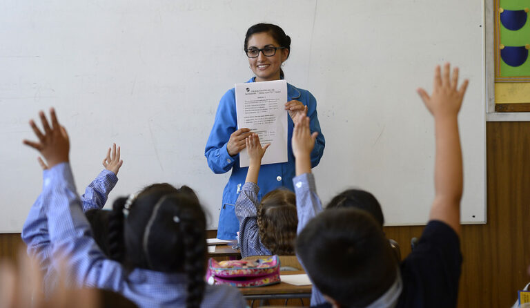 Convención: Proponen que la educación cívica sea fomentada como un deber del Estado