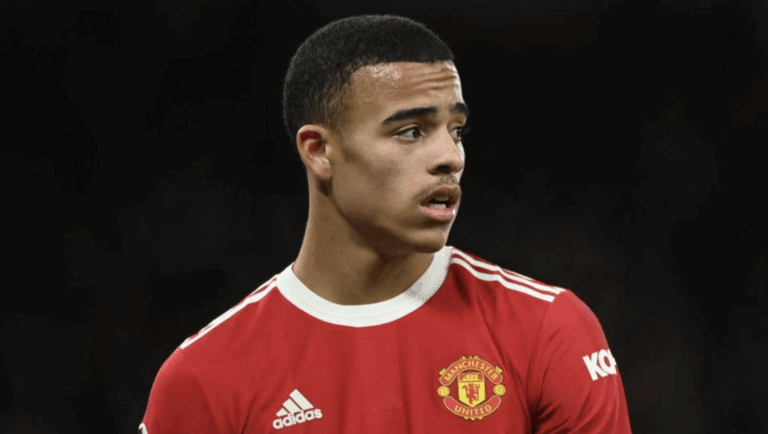 Manchester United suspende 
