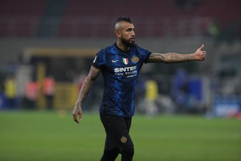 Alexis Sánchez y Arturo Vidal participaron en estrecha victoria del Inter sobre Venezia