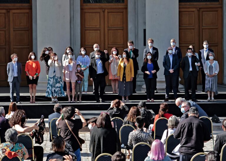 Boric se reunirá con todos sus ministros este viernes en casona de Camino a Farellones