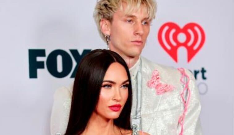 Machine Gun Kelly diseñó el anillo de compromiso de Megan Fox para que duela si intenta quitárselo