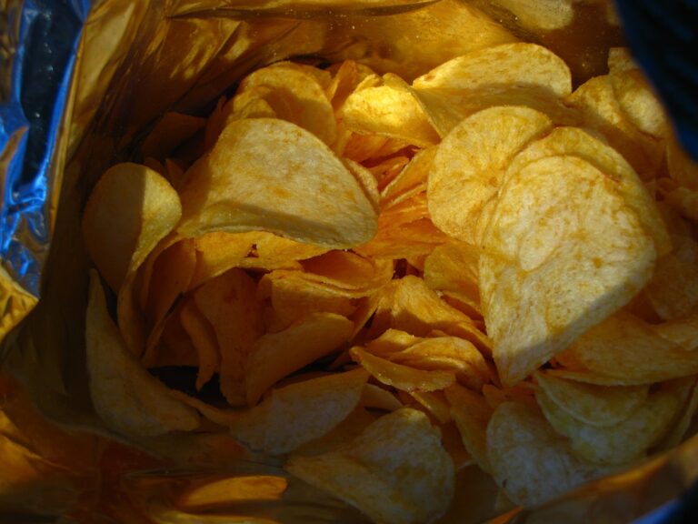 Diputados UDI solicitaron al Sernac fiscalizar gramaje de snacks: 