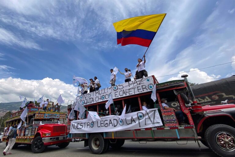 Según Defensoría del Pueblo: 145 líderes sociales y defensores de DD.HH. fueron asesinados en Colombia el 2021