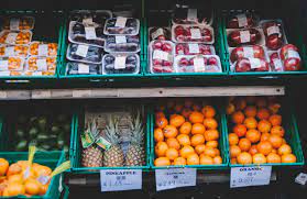 No más plásticos: Francia prohíbe su uso en venta de frutas y verduras