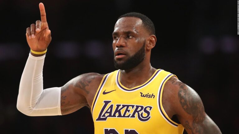 Según Forbes: LeBron James se convirtió el primer jugador de la NBA activo en conseguir mil millones de dólares