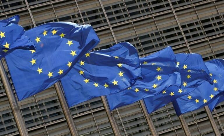Unión Europea incluirá a Putin en su lista negra de sanciones y congelará sus activos