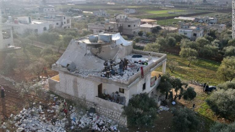 Joe Biden confirma que líder de ISIS fue abatido en el norte de Siria: Murieron 6 niños y 4 mujeres
