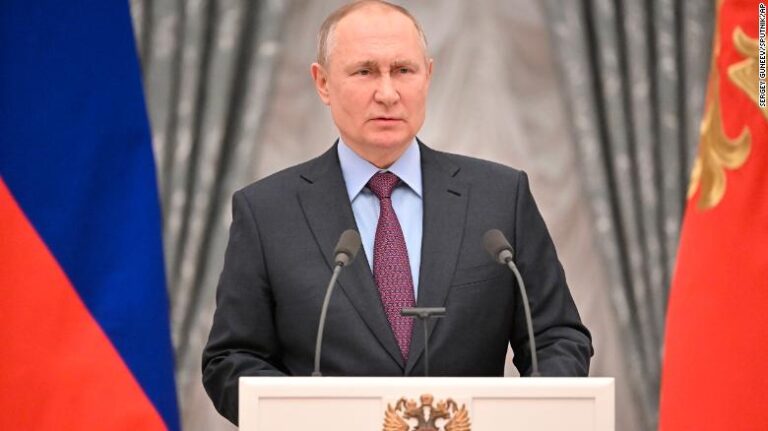 Putin anunció operación militar en la región del Donbas e instó a fuerzas ucranianas a retirarse