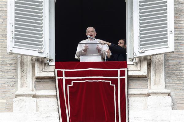 El Vaticano dice estar dispuesto a mediar en las negociaciones entre Rusia y Ucrania