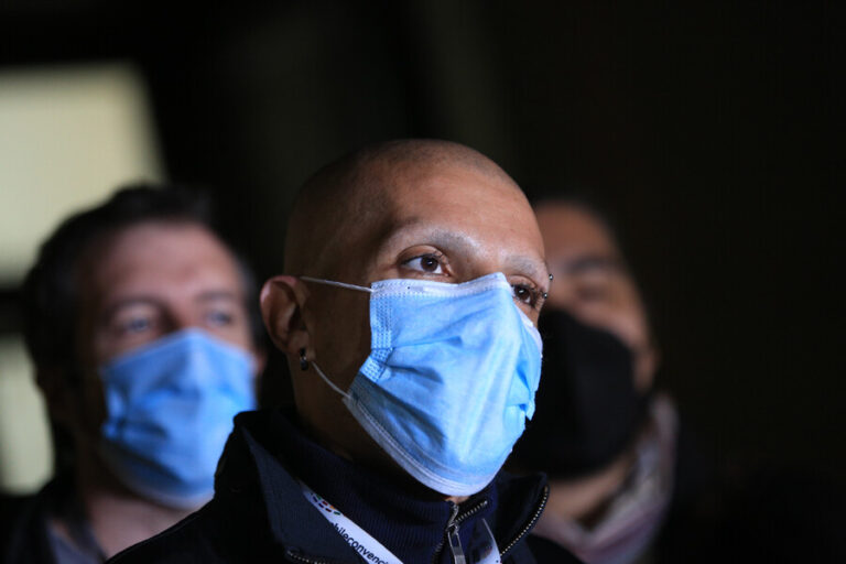 Rodrigo Rojas Vade renunció oficialmente a la Convención Constitucional