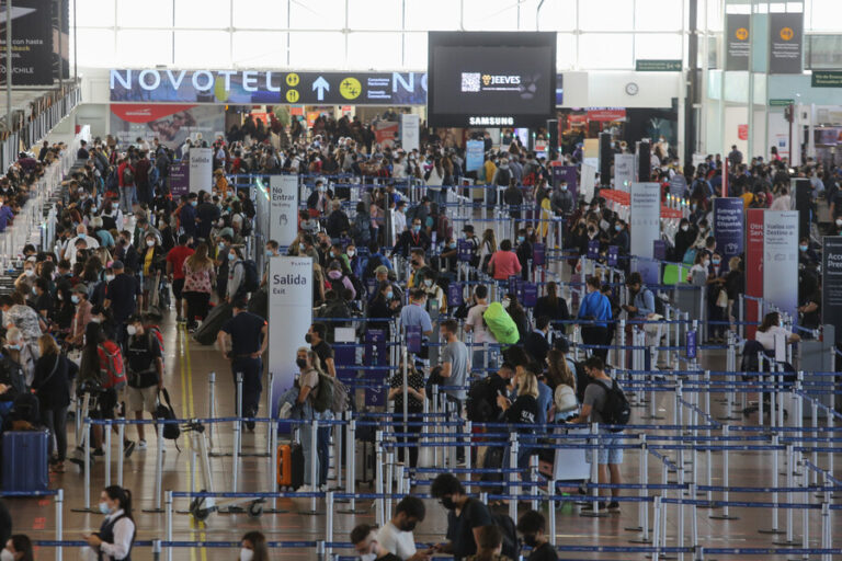 Fedetur pide eliminar el PCR de entrada en Chile: “Proponemos acortar el tiempo del test previo al embarque”