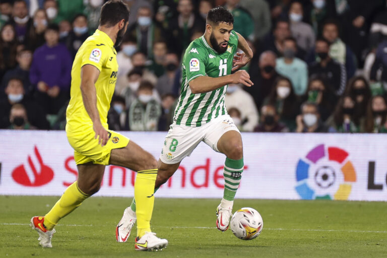 Sin Claudio Bravo en el arco: El Betis de Pellegrini no pudo ante el Villarreal y cayó por 2-0 de local