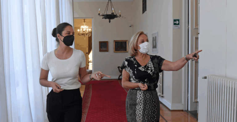 Cecilia Morel sostuvo una 