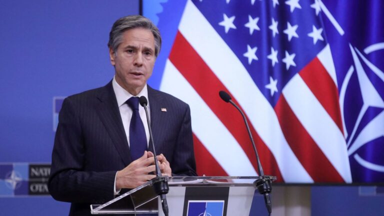 Estados Unidos cerró su embajada en Kiev y 