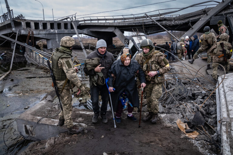 Ocho personas fallecieron luego de bombardeo en el distrito de Irpin, al oeste de Kiev