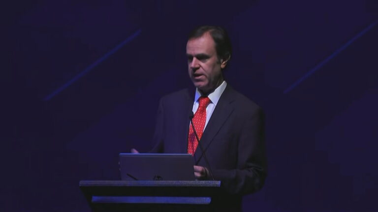 CEO de BTG Pactual afirma que un quinto retiro de fondos iría en 