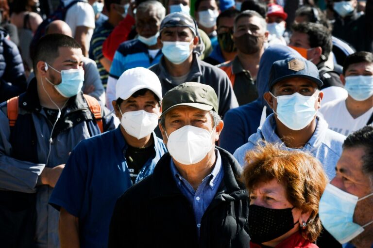 Minsal confirmó evaluación de medidas sanitarias: No descartan flexibilización del uso de mascarillas