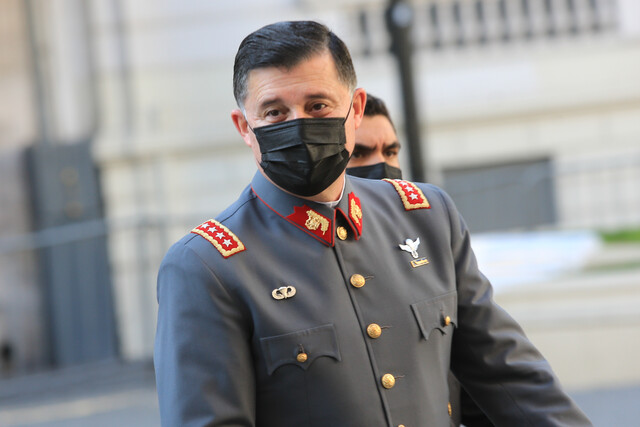 Rutherford citó a declarar en calidad de inculpado al actual comandante en jefe del Ejército, Ricardo Martínez