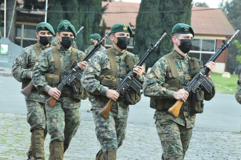 Roban 50 armas desde recinto del Ejército en Santiago